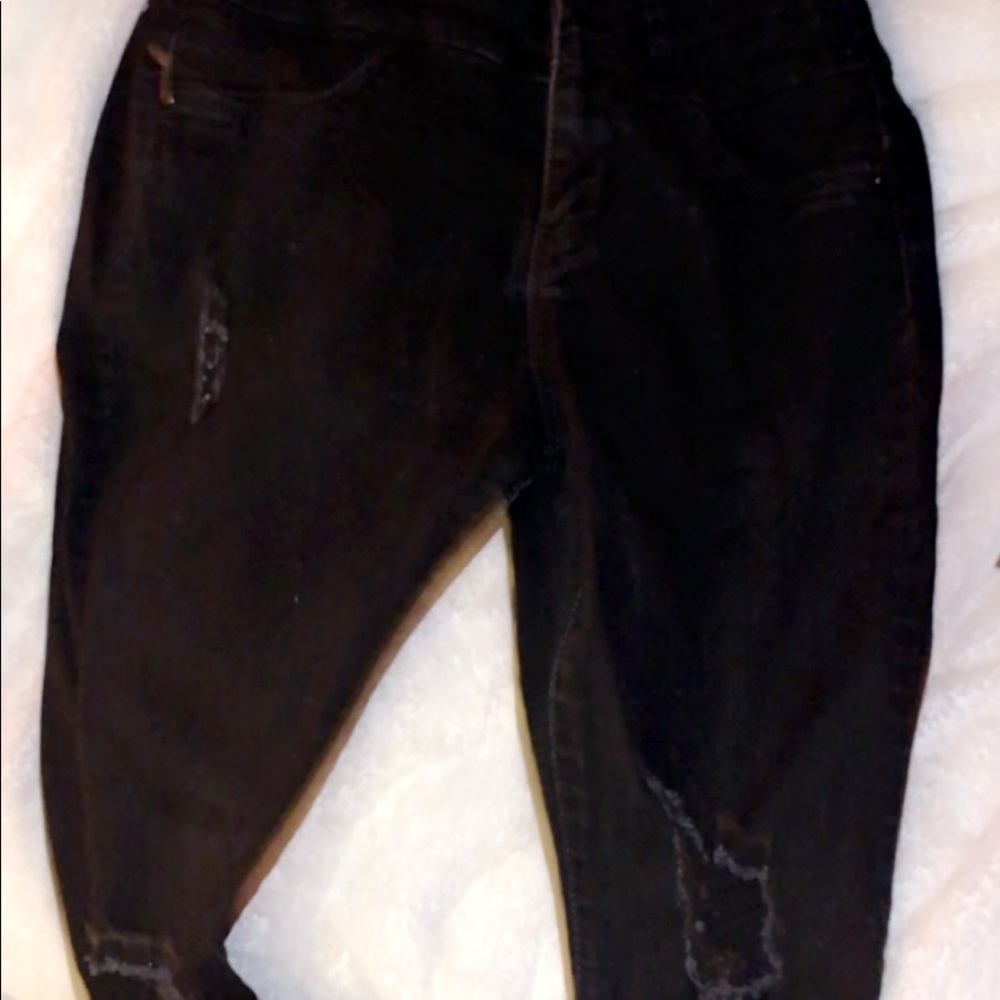 High waist ripped jeans
